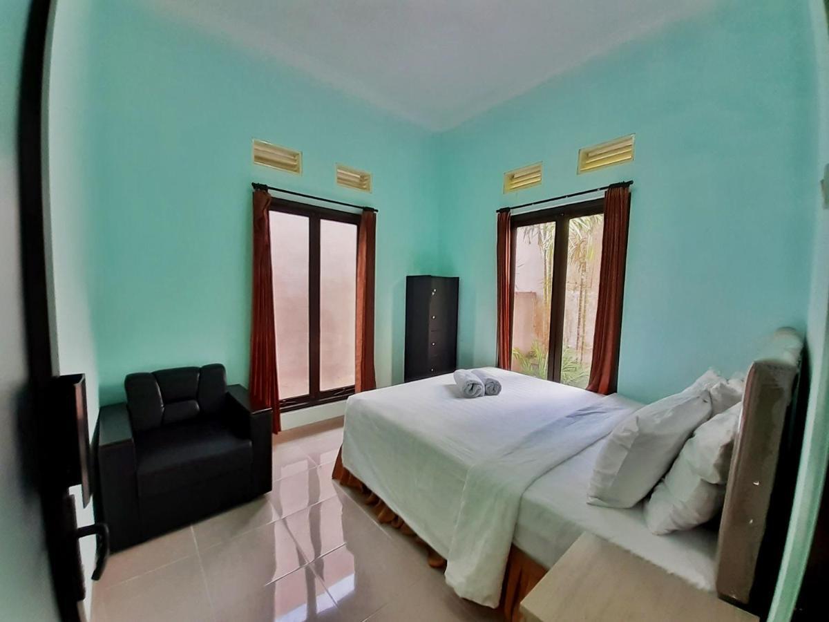 Villa 3 Bedroom Edelweis No. 7 Near Museum Angkut Batu  Exteriör bild