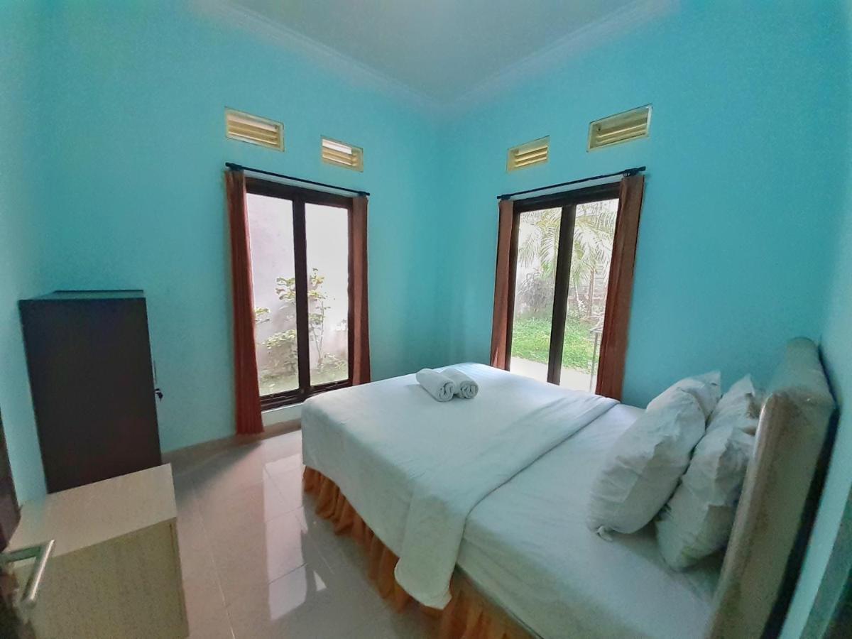 Villa 3 Bedroom Edelweis No. 7 Near Museum Angkut Batu  Exteriör bild